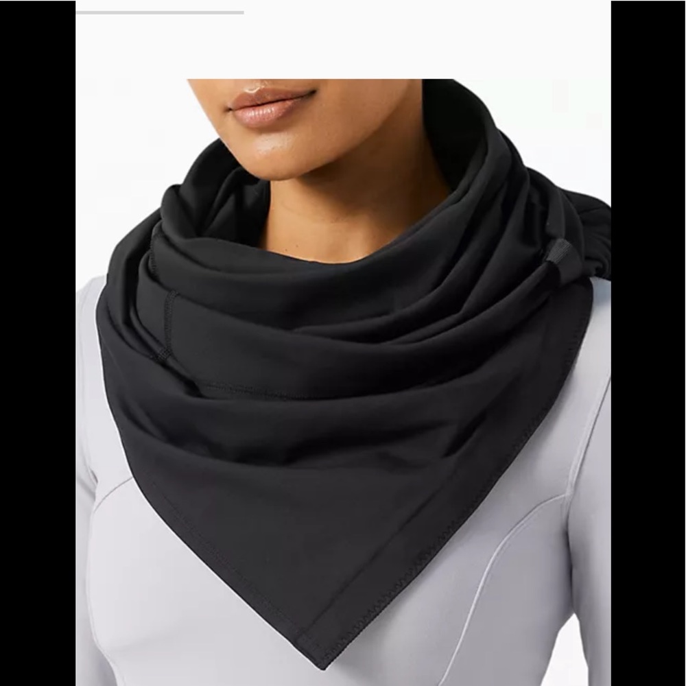 Great condition lululemon scarf wrap